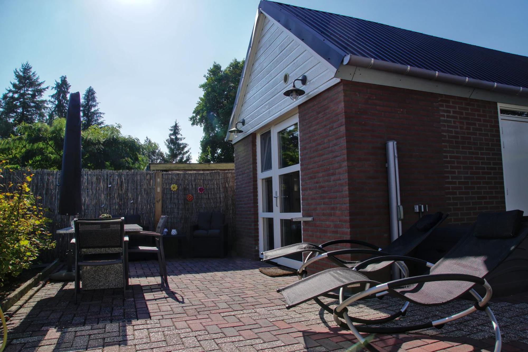 Emmen Bed And Breakfast Exteriör bild